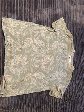 Primark Green Leaf-Print Short Sleeve Tee